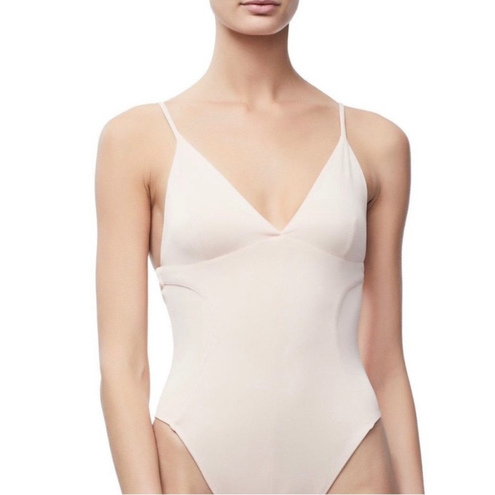 Good American Not So Basic Blush Cami Bodysuit In… - image 2